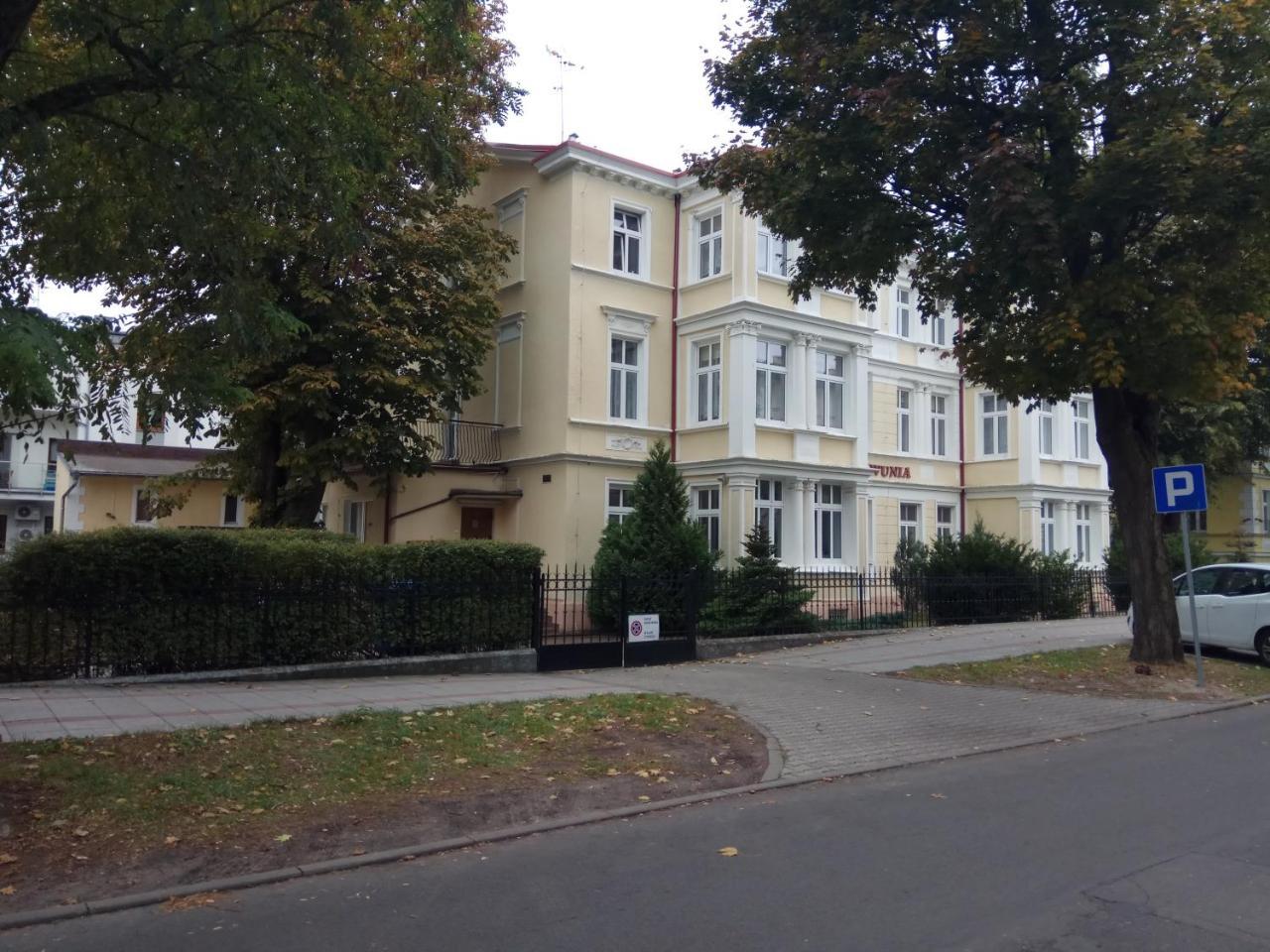 Bed and Breakfast Osrodek Wczasowy "Ewunia" Свиноуйсьце Экстерьер фото